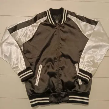 [ 가격 인하 중 ] 히로이 키쿠리풍 스카잔 S 사이즈 SICKHACK