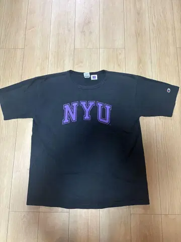 NYU Champion T셔츠 블랙