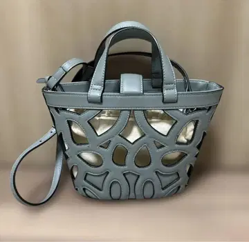 ZARA 컷워크 미니백