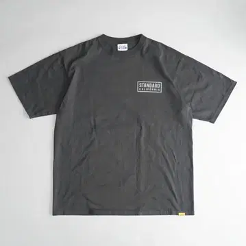 일본제 standard california 박스 로고 T셔츠 XL