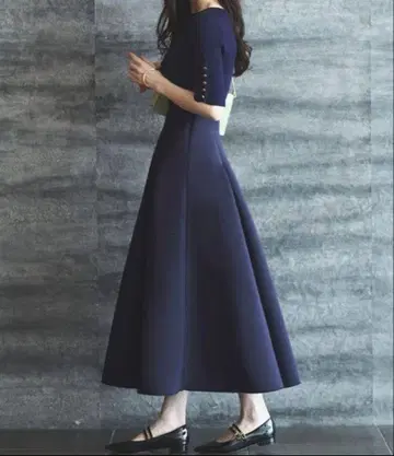 루일 에 부티크 플레어 스커트 네이비