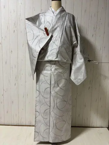 단색 화이트 오시마 명주 기모노 m4340