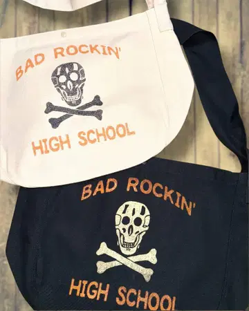GOOD ROCKIN 뉴스 페이퍼 백