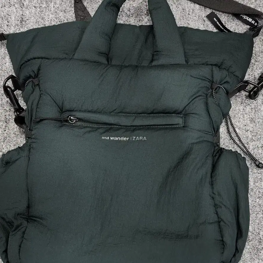 ZARA 자라 Zara x And Wander Quilted Bag Crossbody Tote Bag #자라
