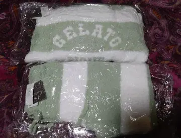 gelatoPique 후드티 그린과 화이트 보더 룸웨어 셋업
