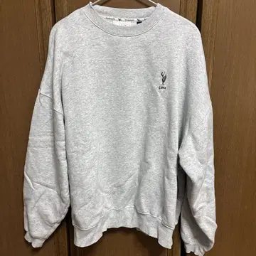 그레이 크루넥 맨투맨 Mark Gonzales 맨투맨