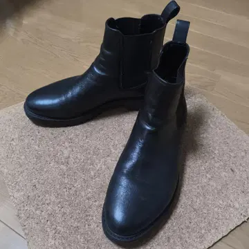 GU 지유 리얼 가죽 사이드 고어 부츠 26.0cm