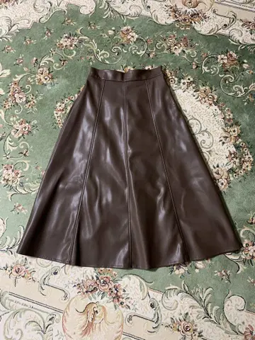 미사용 새상품 셰트와 인조 가죽 스커트