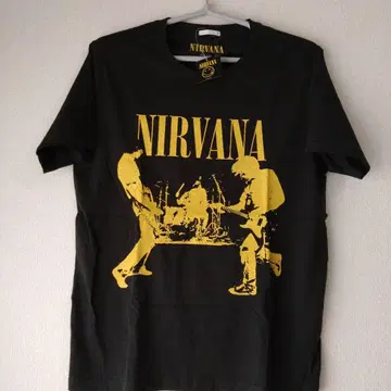 GU 지유 NIRVANA 밴딩 티셔츠 블랙 M 사이즈