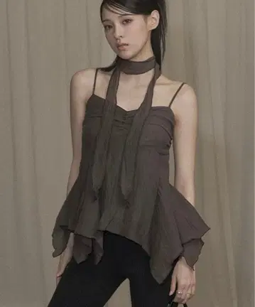 너티 착용 khakipoint musinsa 에스닉 스카프 상의