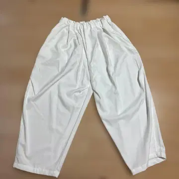 mizuiro ind 화이트 와이드 팬츠