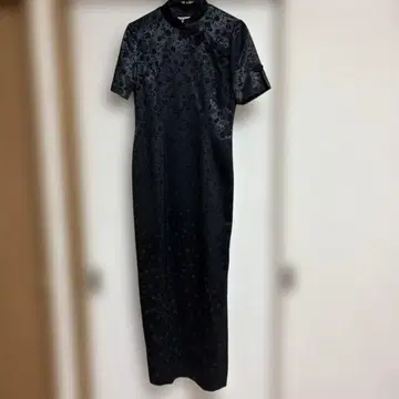블랙 차이나 드레스 꽃무늬 자수