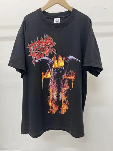 morbid andgel 밴T 90s