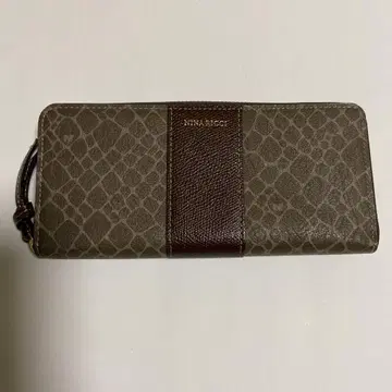 NINA RICCI 엠보 가죽 장지갑 브라운