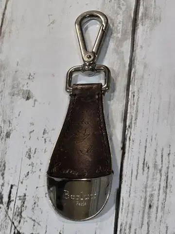 주말 가격 인하 Berluti 가죽 슈혼 키링