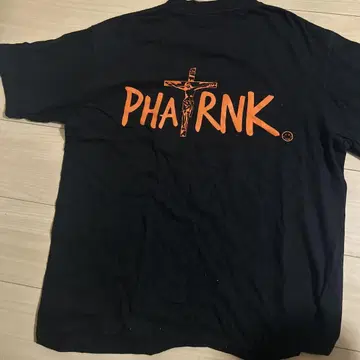 PHARNK 백 프린트 T셔츠 블랙