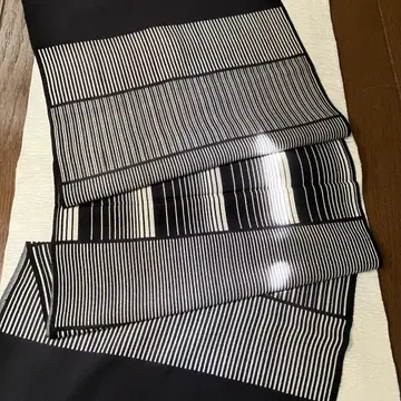 쿨 모던 흑백 멋진 개성 있는 순수 실크 오비 장식 천