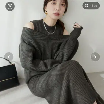 내추럴 꾸뛰르 푸치나추 셋업 걸리시 니트 원피스