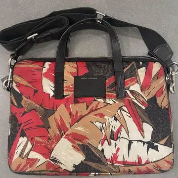 MARC JACOBS PC 케이스