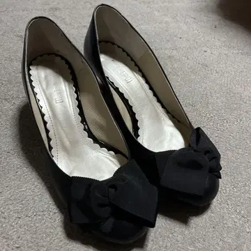 Marie femme 블랙 리본 포함 하이힐