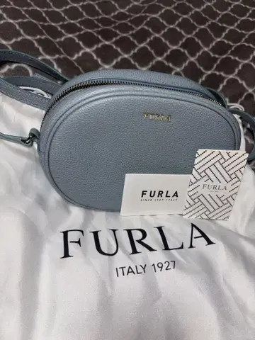 FURLA 라이트 블루 숄더백
