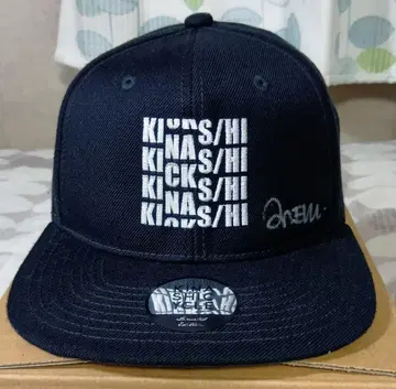 기나시 사이클 KICKS/HI 캡 (사인 포함)