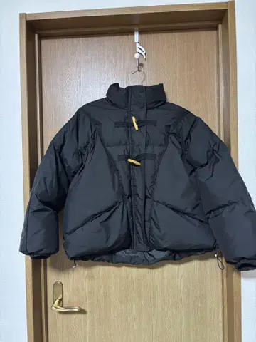 블랙 다운 자켓