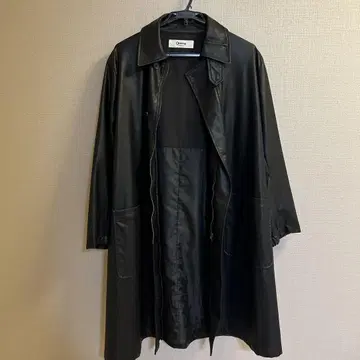 블랙 가죽 롱 코트