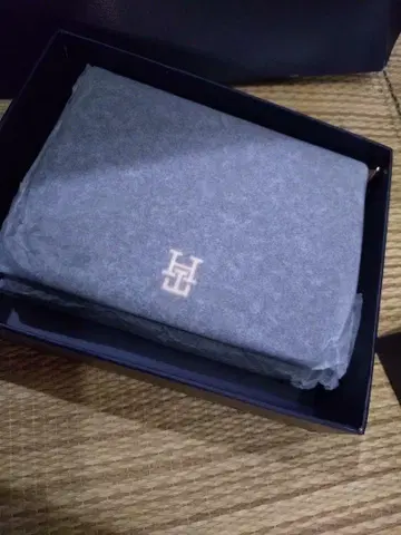 TOMMY HILFIGER 지갑 오리지널 박스 포함