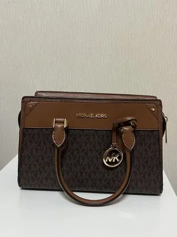 MICHAEL KORS 브라운 핸드백