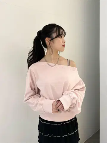 핑크 맨투맨