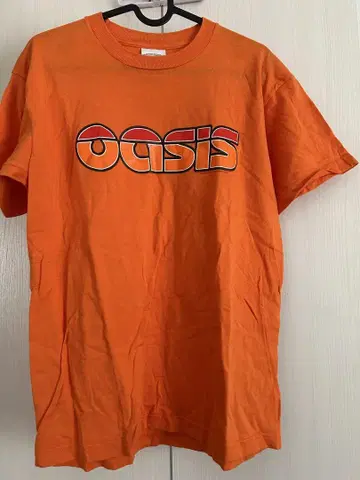 OASIS 스탠딩 온 더 숄더 오브 자이언츠 티셔츠
