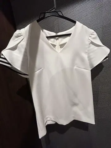 BORDERS AT BALCONY 화이트 반팔 블라우스 36