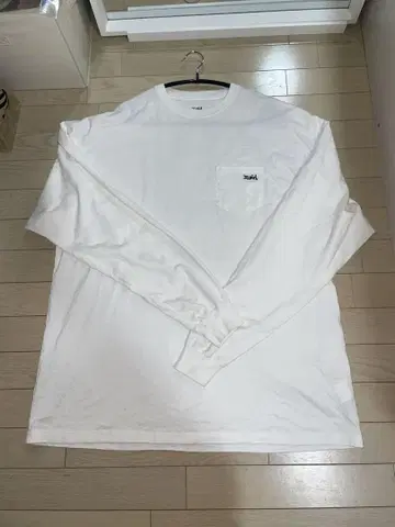아트 프린트 화이트 긴팔 T셔츠