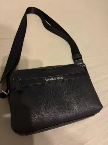 MICHAEL KORS 블랙 숄더백