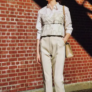 택 포함 새상품 noela 코르셋 스트레이트 팬츠