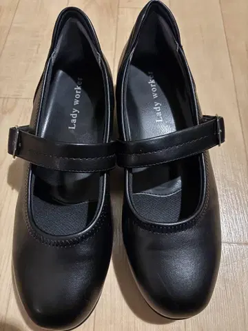 Lady worker 블랙 멜리 제인 24.0cm