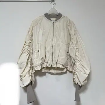MOUSSY OS DRAWSTRING MA-1 아이보리