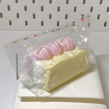 [수감] 실리콘 스퀴즈 딸기 샌드