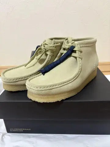 Clarks originals