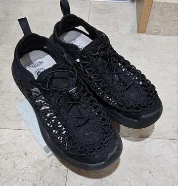KEEN (킨) UNEEK WK 사이즈 28