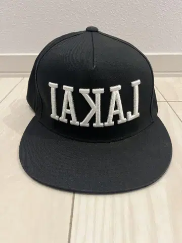 LAKAI 블랙 캡