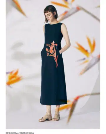 릴리 브라운 네이비 플라워 자수 슬리브리스 원피스 0