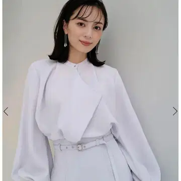 anuans 캐스케이드 프릴 블라우스