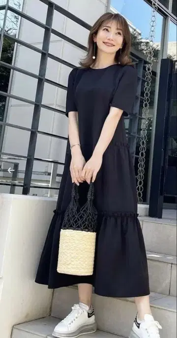 티어드 반팔 원피스 LialaxPG