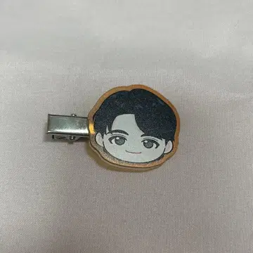 카시와기 유 JOKER 랜덤 아크릴 헤어 클립