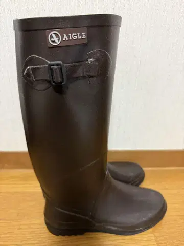 AIGLE 브라운 러버 부츠