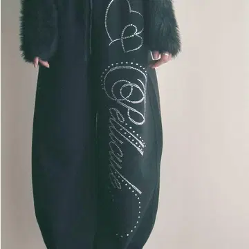 stone-deco sweat pants