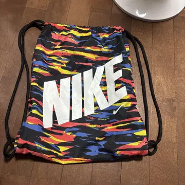 NIKE 컬러풀 카모플라쥬 냅색