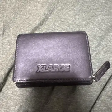 XLARGE 블랙 3단 폴더형 지갑